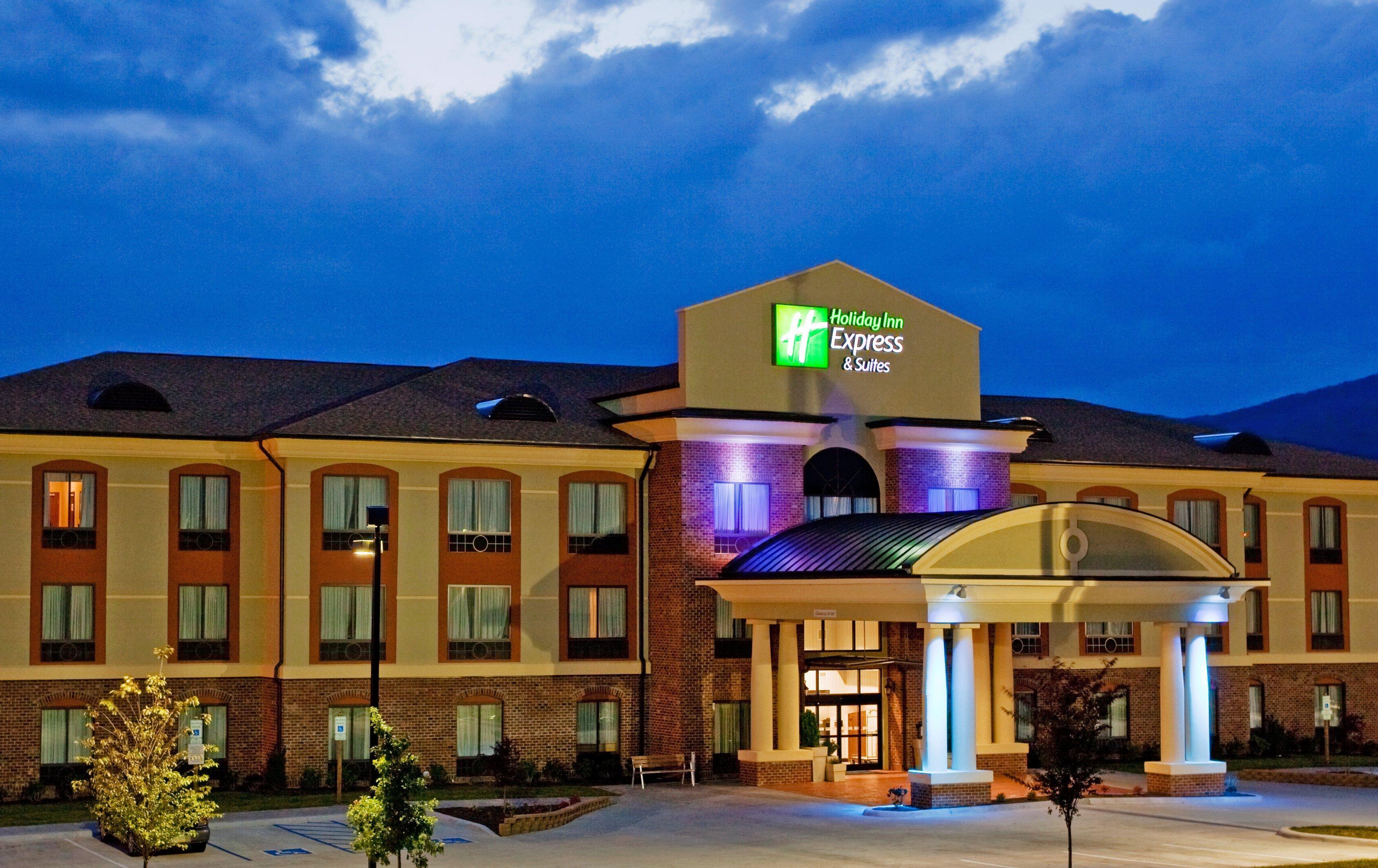 Holiday Inn Express Hotel & Suites Salem By Ihg Экстерьер фото