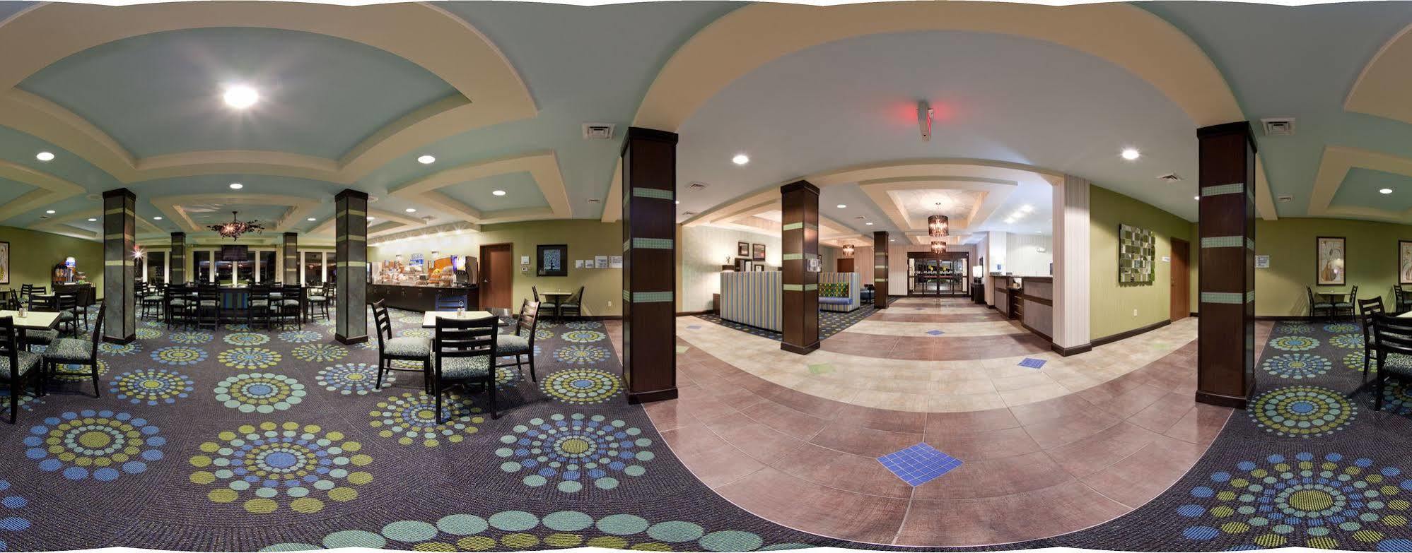 Holiday Inn Express Hotel & Suites Salem By Ihg Экстерьер фото